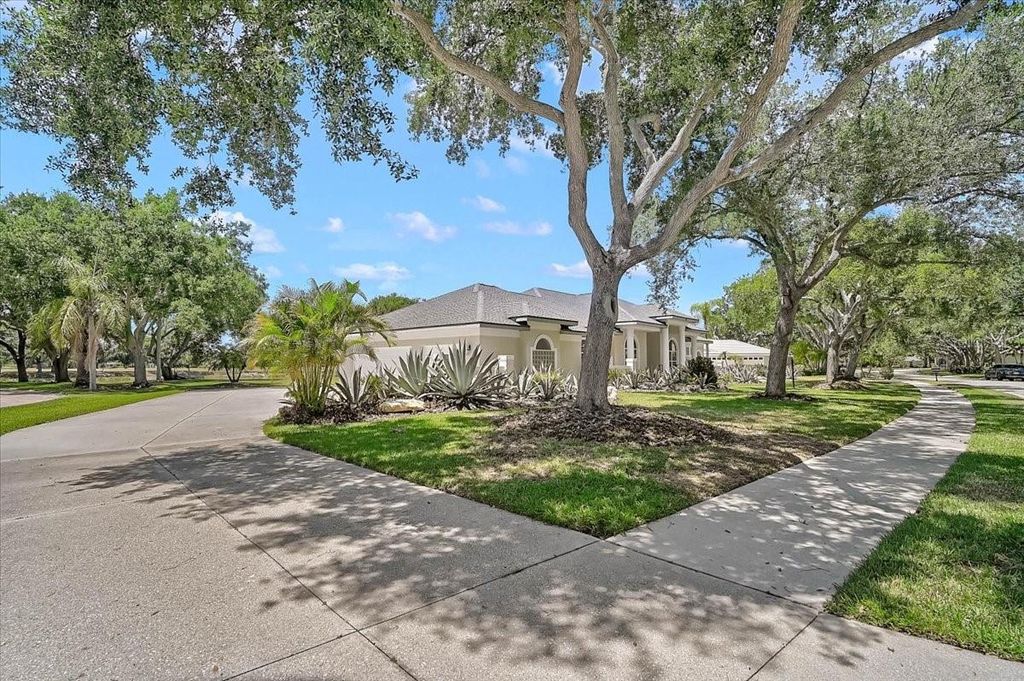Photo of 6418 Jackie Lynn Court, Sarasota, FL 34241 (MLS # A4690185)