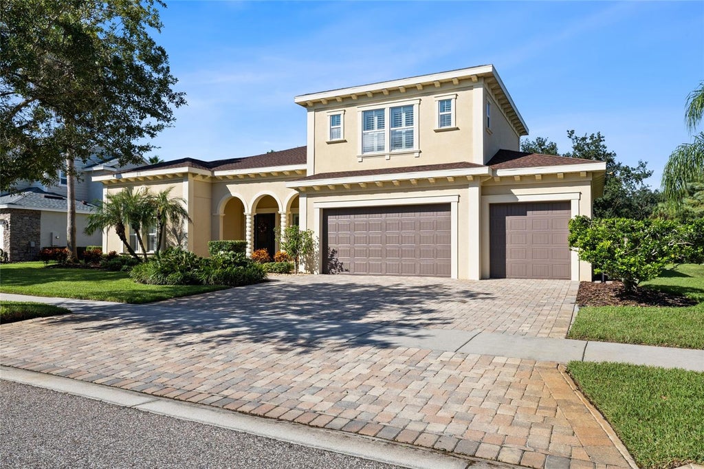 Photo of 5915 Alana Leigh Place, Lithia, FL 33547 (MLS # TB8556308)