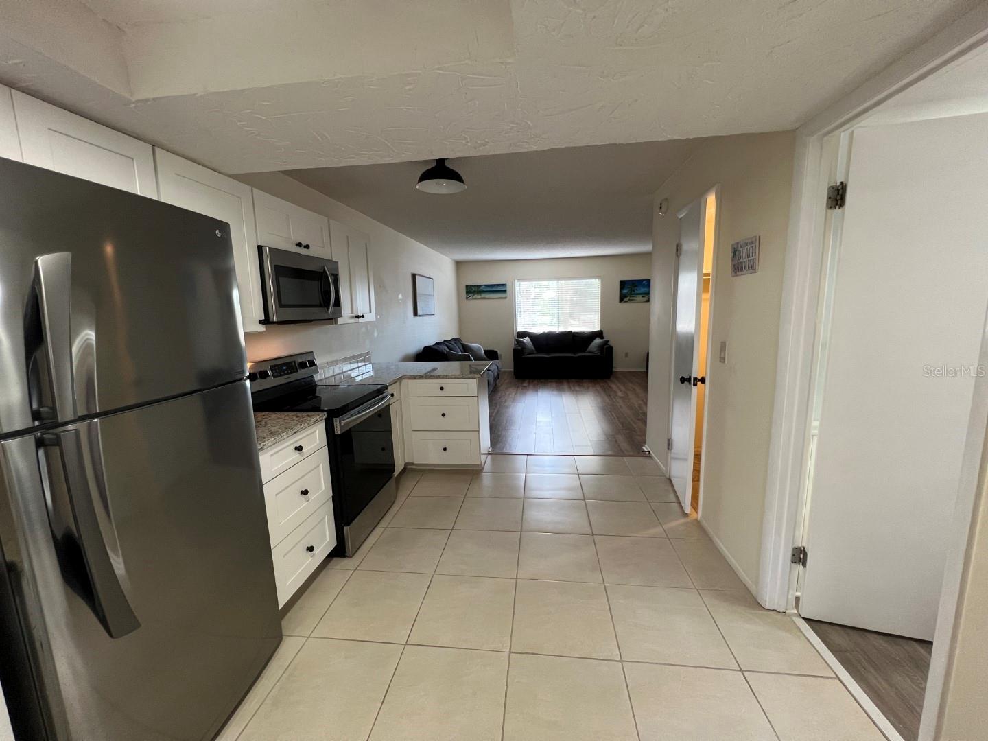 GLEN OAKS GARDEN APTS 2 - Residential