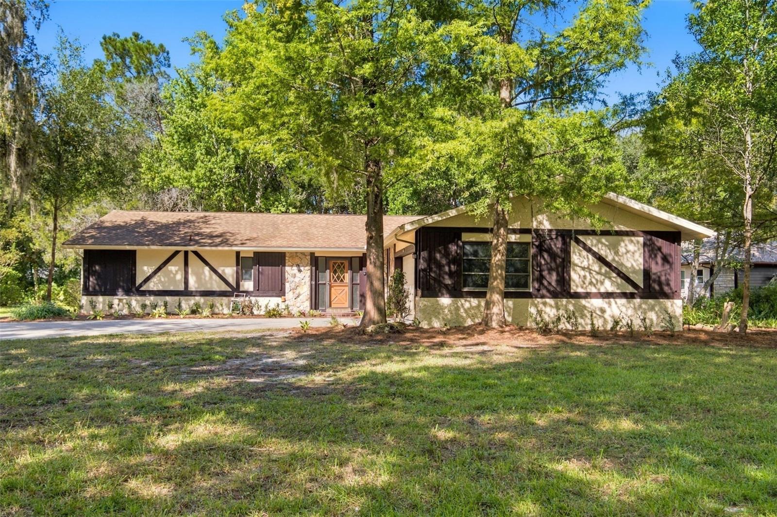12 SYCAMORE COURT E