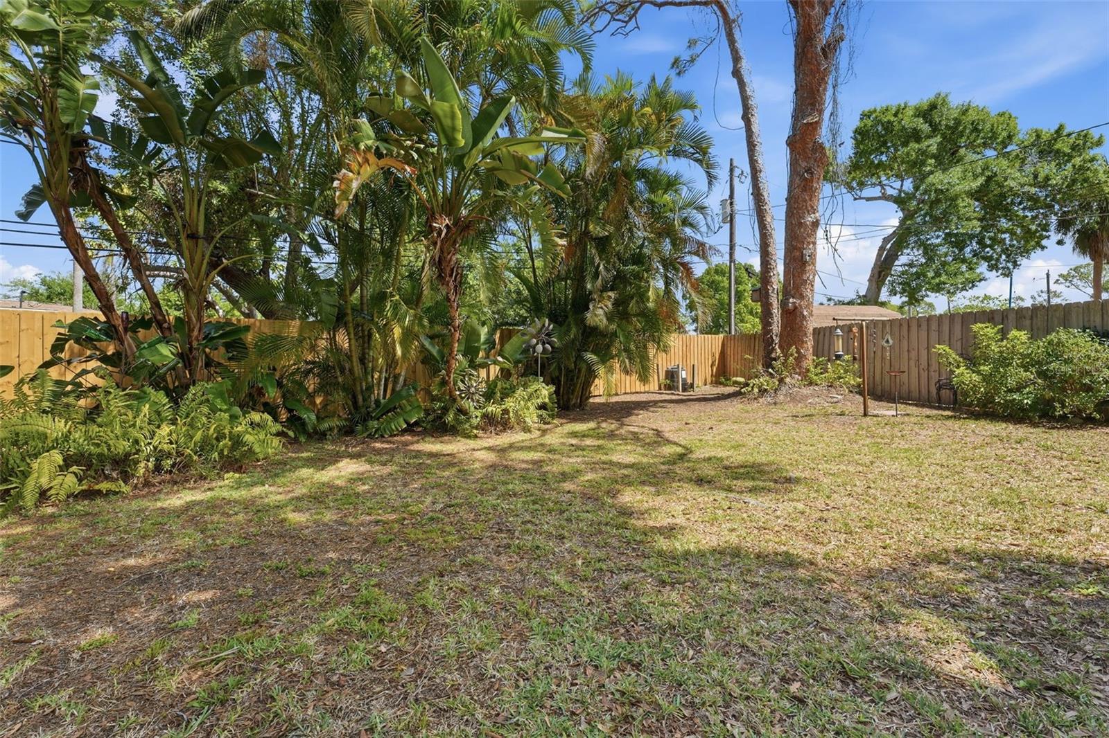 BAY VISTA PARK REP 1ST ADD REP OF BLK 5 - Residential