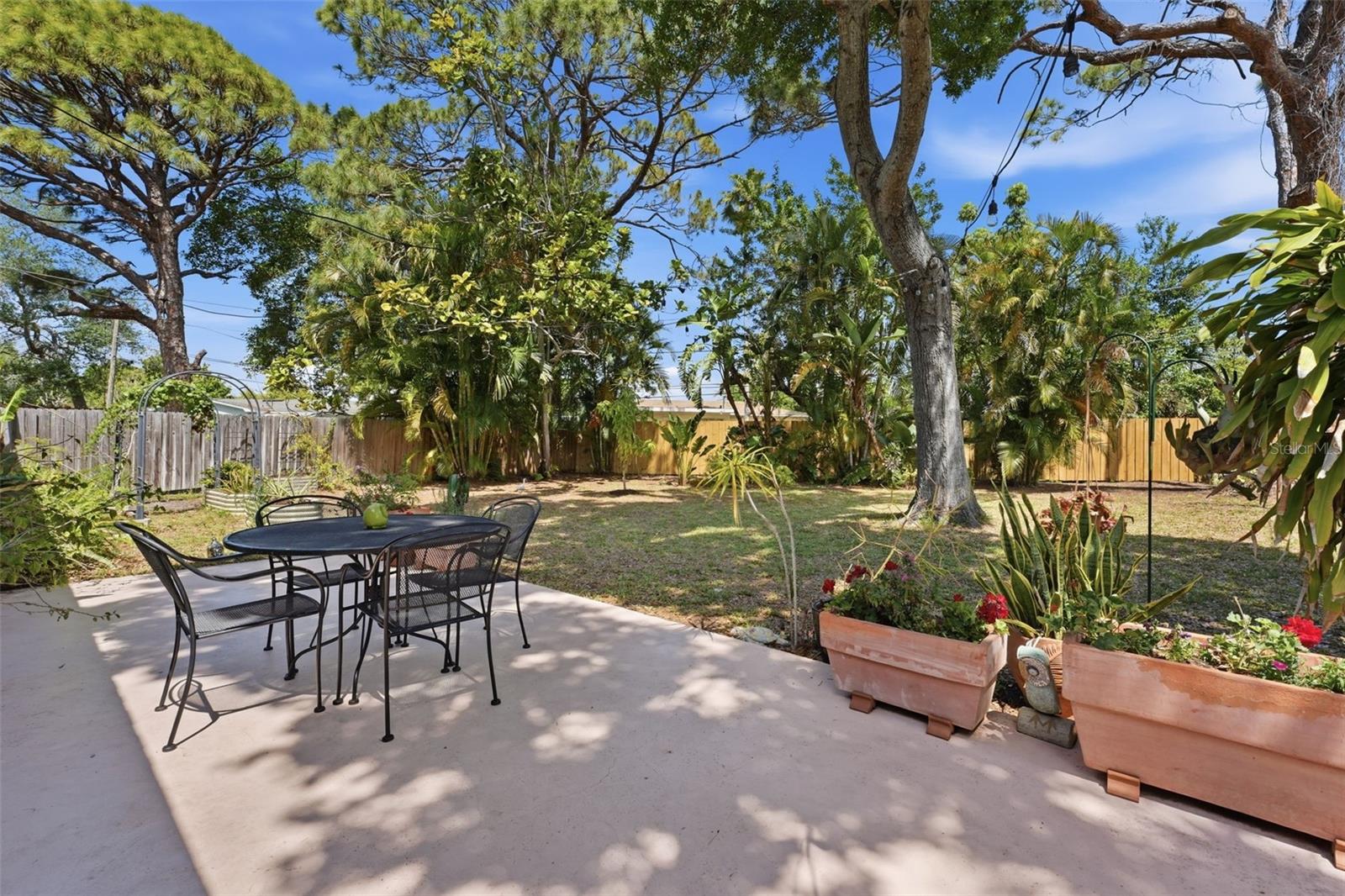 BAY VISTA PARK REP 1ST ADD REP OF BLK 5 - Residential