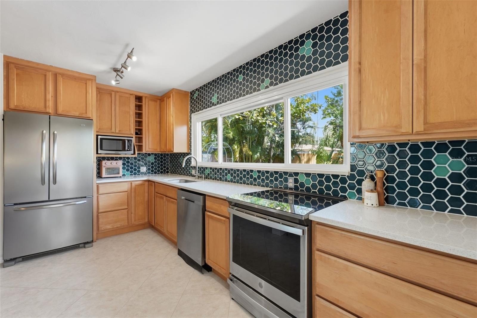 BAY VISTA PARK REP 1ST ADD REP OF BLK 5 - Residential