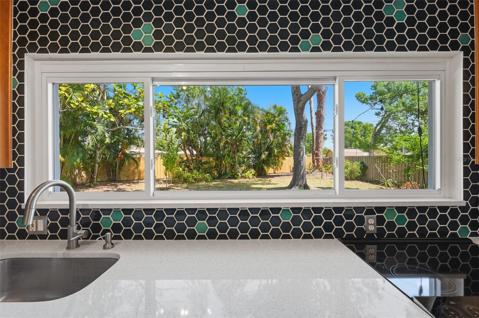 BAY VISTA PARK REP 1ST ADD REP OF BLK 5 - Residential