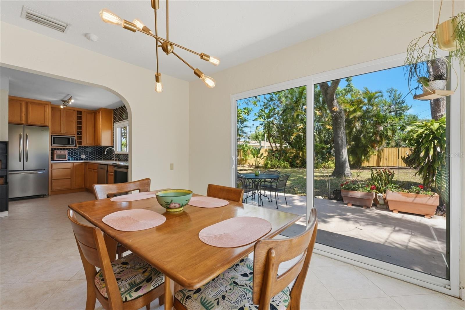 BAY VISTA PARK REP 1ST ADD REP OF BLK 5 - Residential