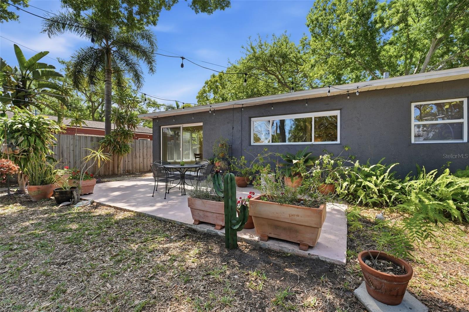 BAY VISTA PARK REP 1ST ADD REP OF BLK 5 - Residential