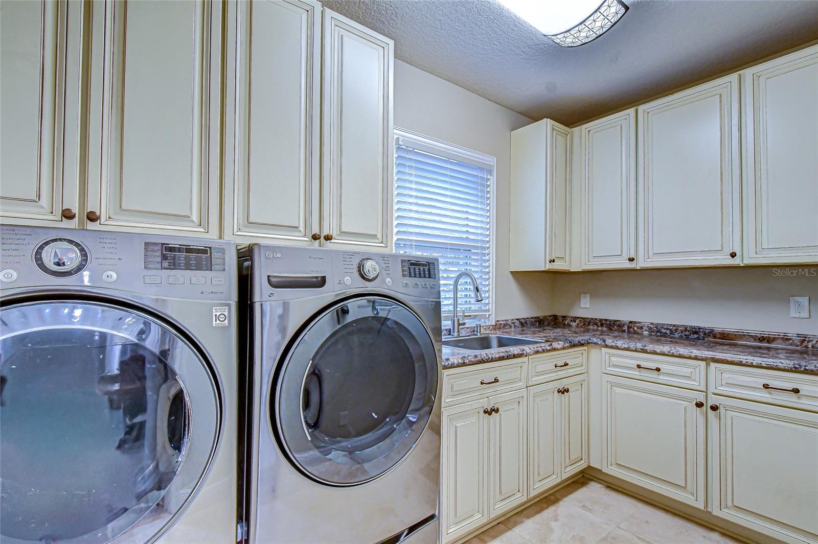 CARROLLWOOD SUB UNIT N - Residential