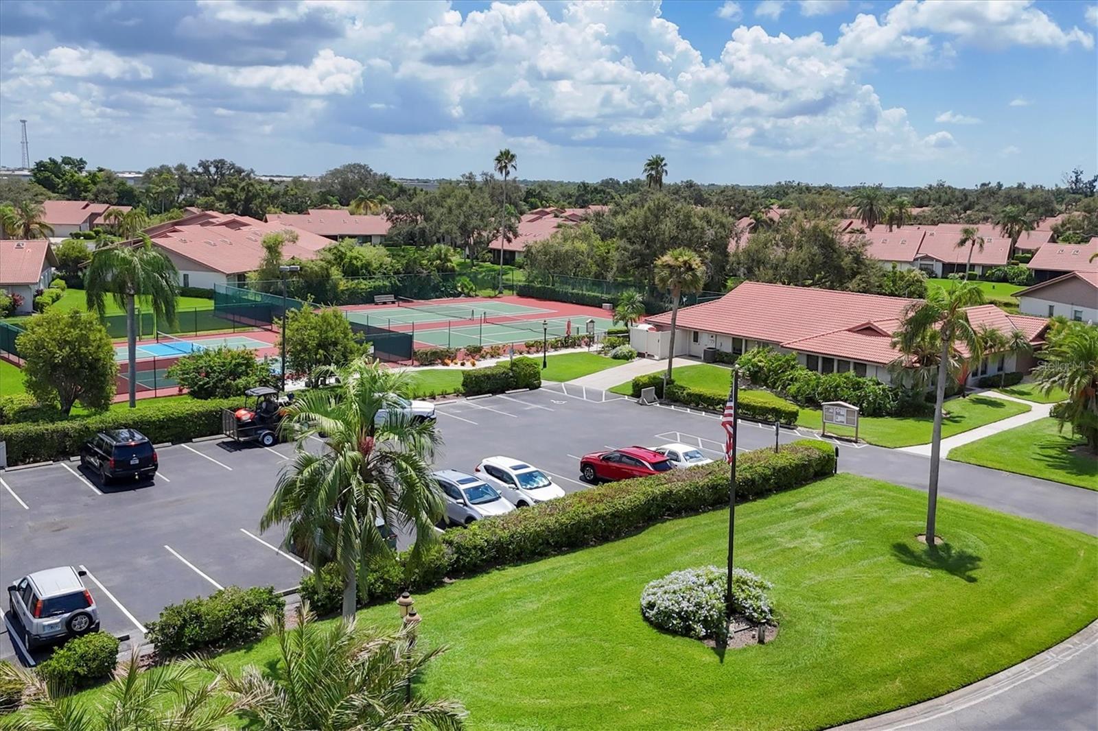 LAKESHORE VILLAGE - Residential Lease