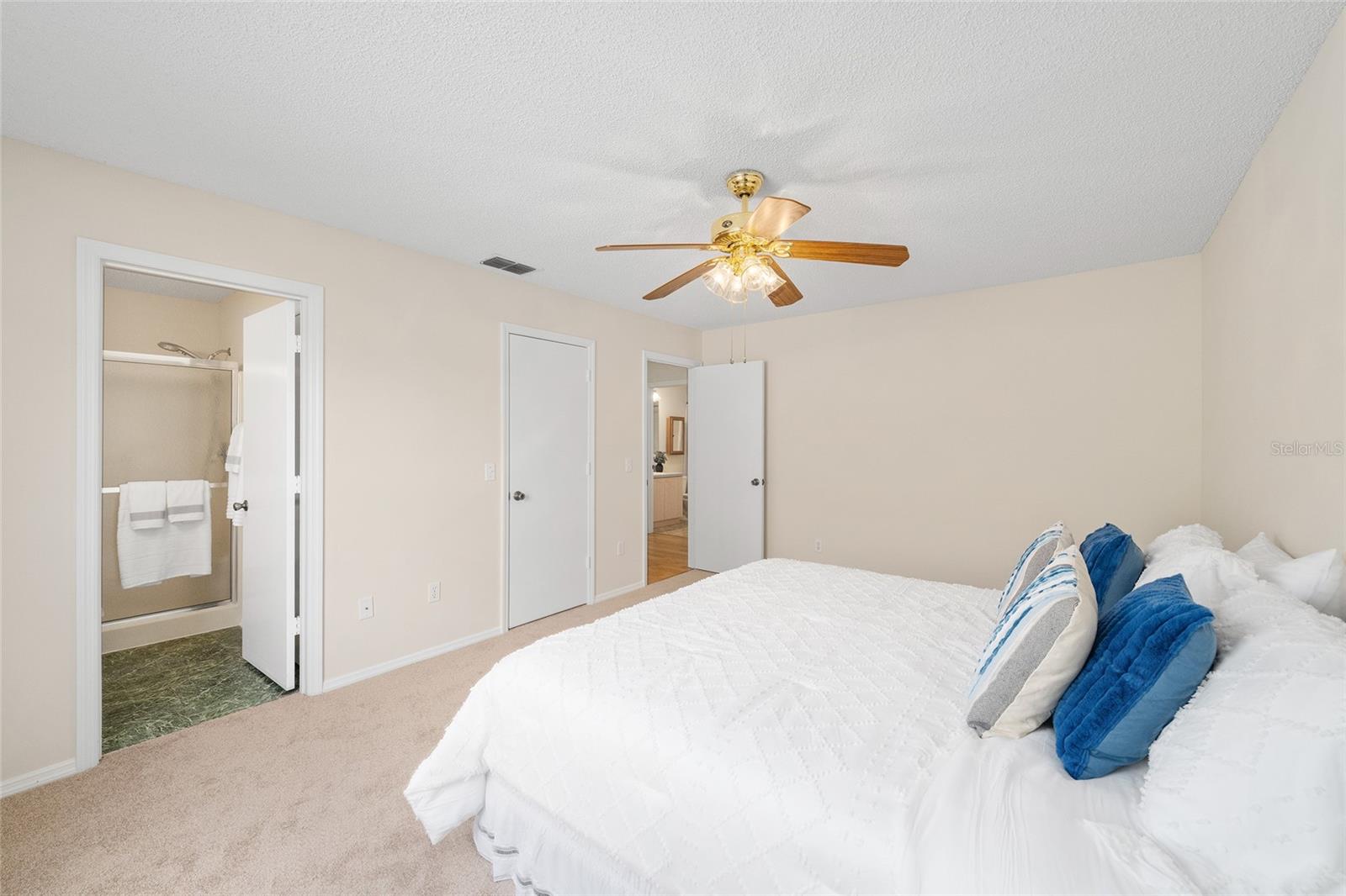 SUMTER VILLA DE LA VISTA WEST - Residential