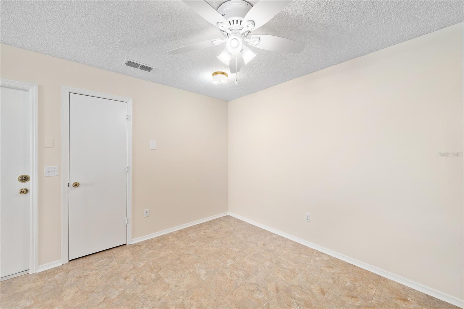 SUMTER VILLA DE LA VISTA WEST - Residential