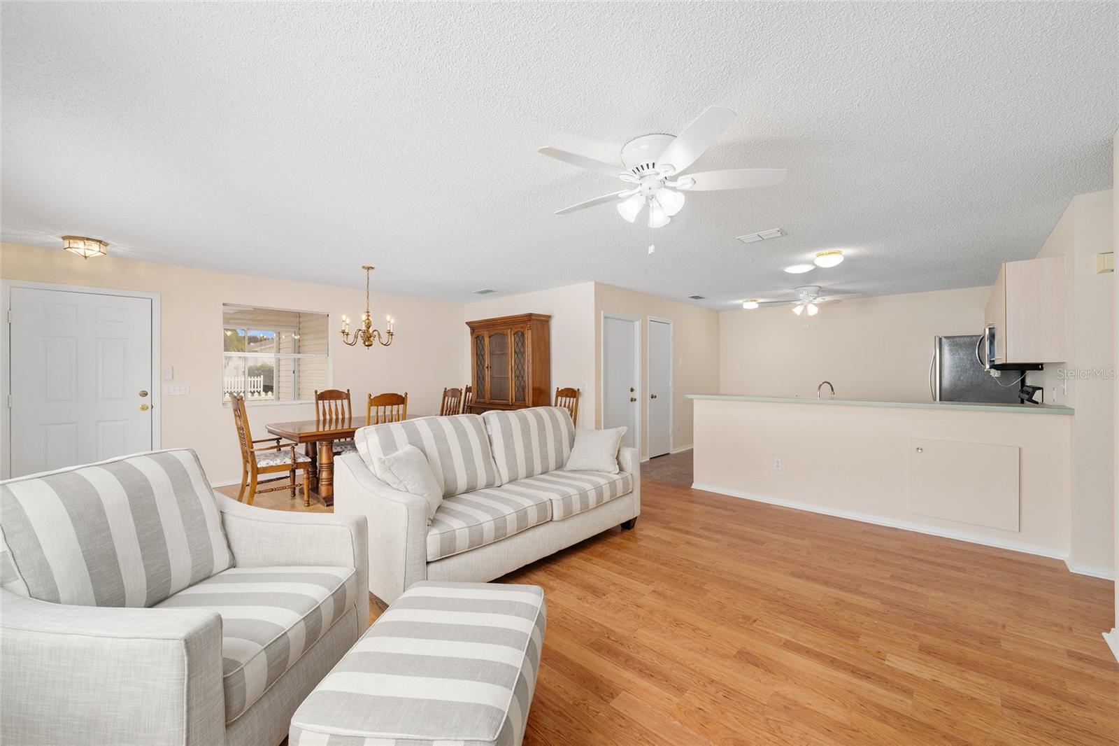 SUMTER VILLA DE LA VISTA WEST - Residential