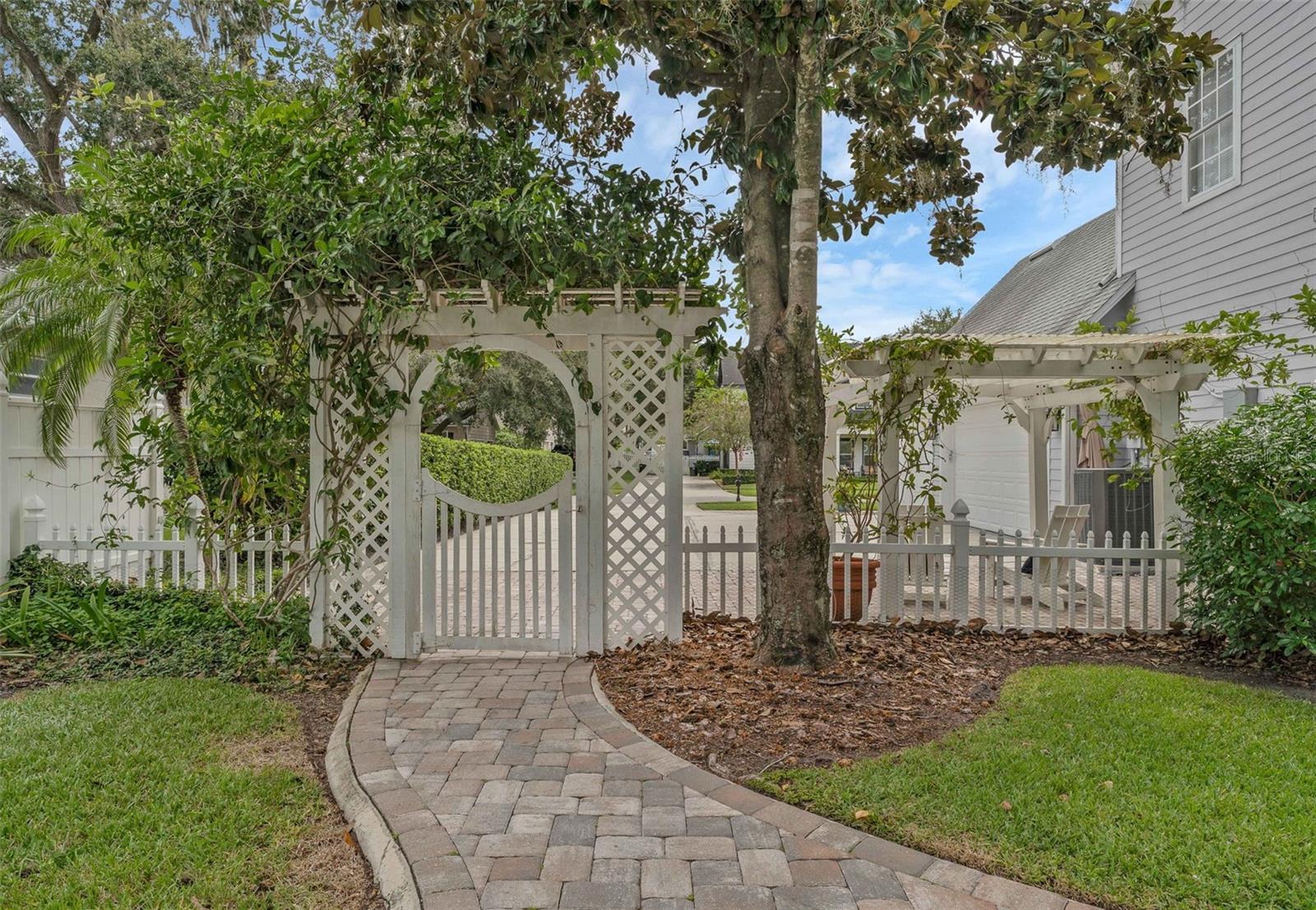 COURTLEA OAKS PH 01A - Residential