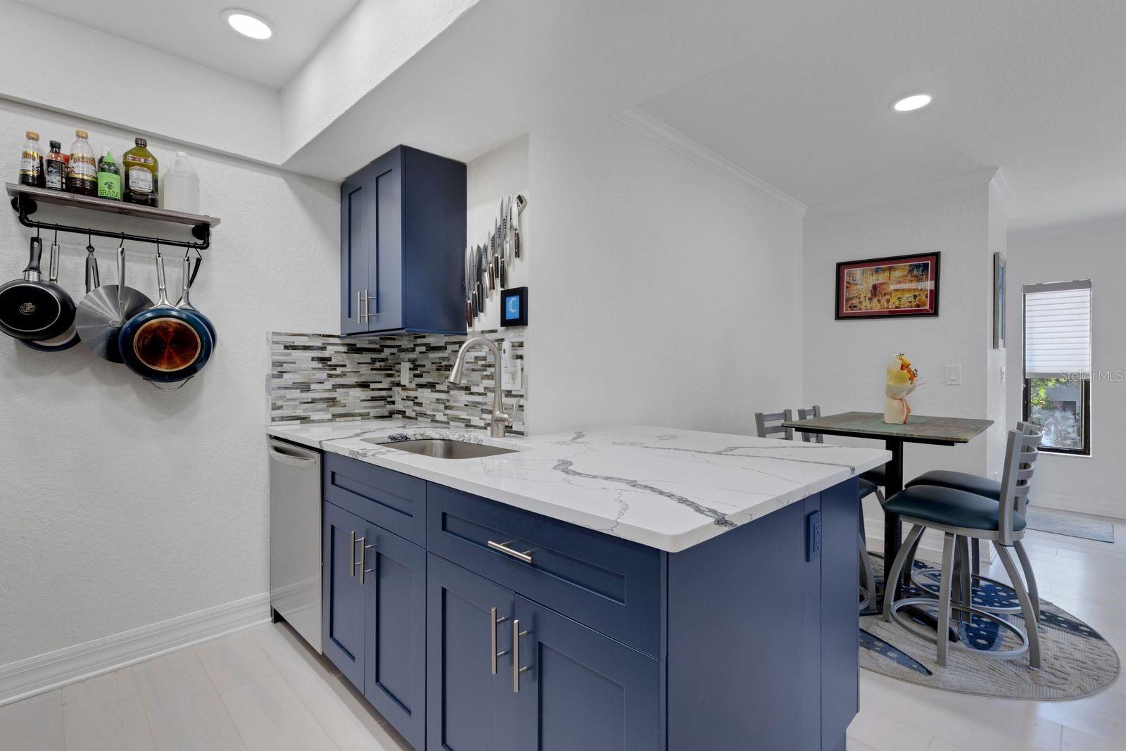 VICTORIA PALMS CONDO - Residential