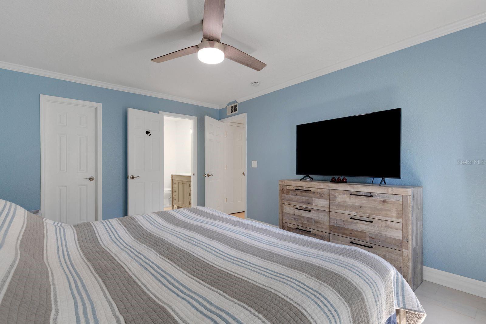 VICTORIA PALMS CONDO - Residential