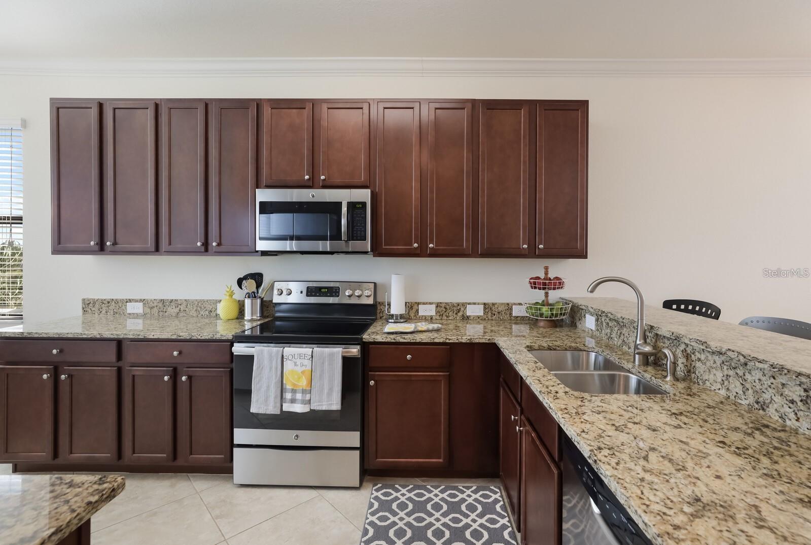 TERRACE I AT LAKEWOOD NATIONAL PH 1 - Residential Lease