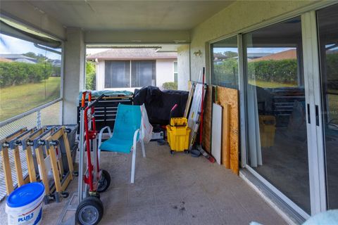 A home in WINTER HAVEN