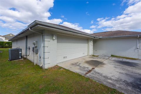 A home in WINTER HAVEN