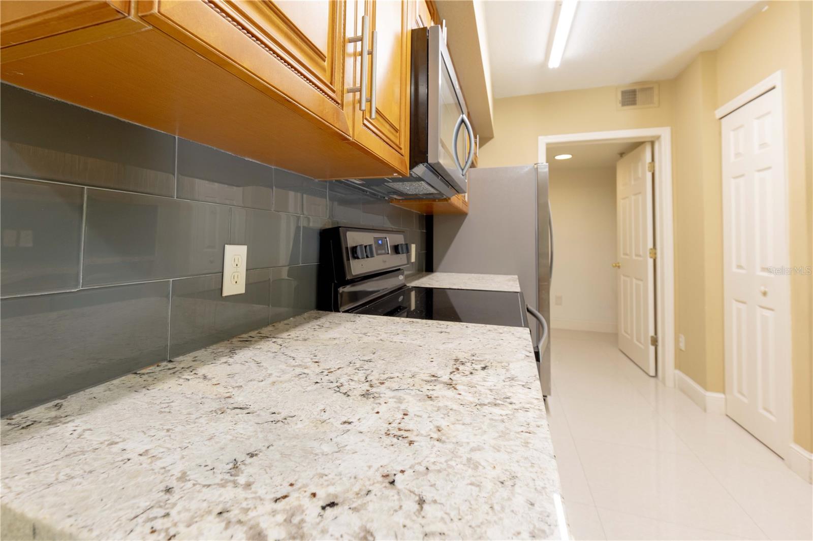 CREST/WATERFORD LAKES - Residential