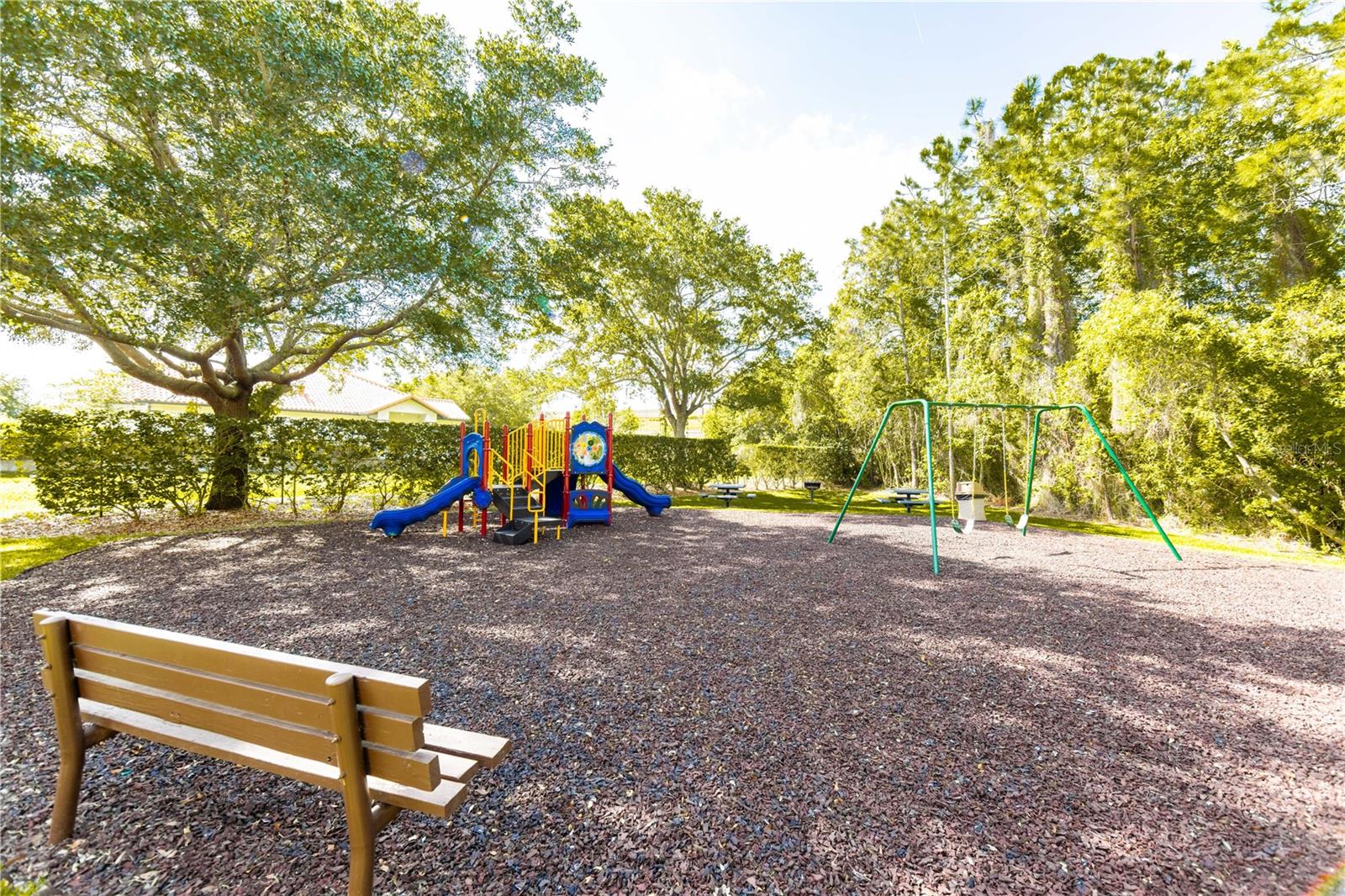 CREST/WATERFORD LAKES - Residential