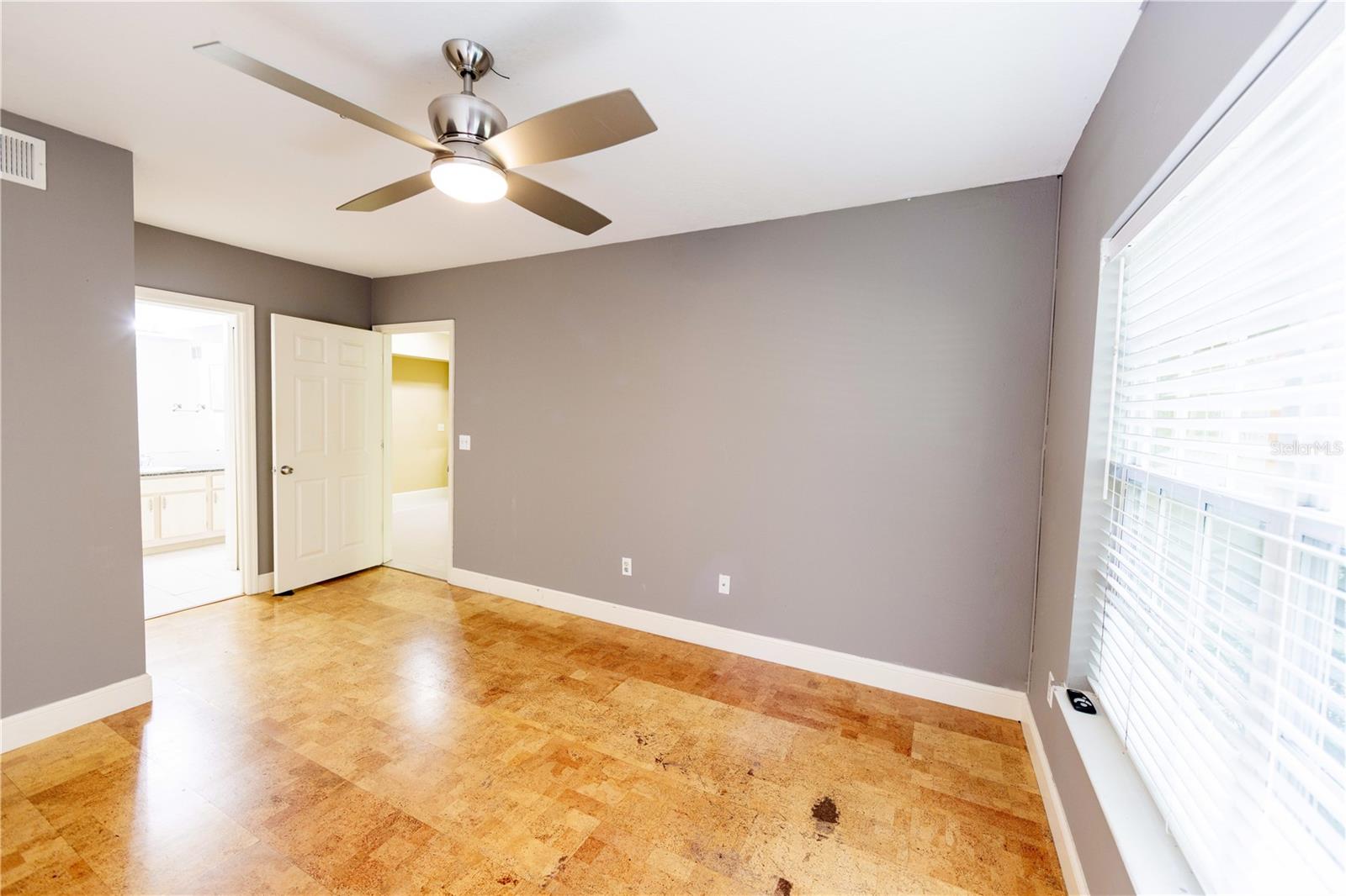 CREST/WATERFORD LAKES - Residential