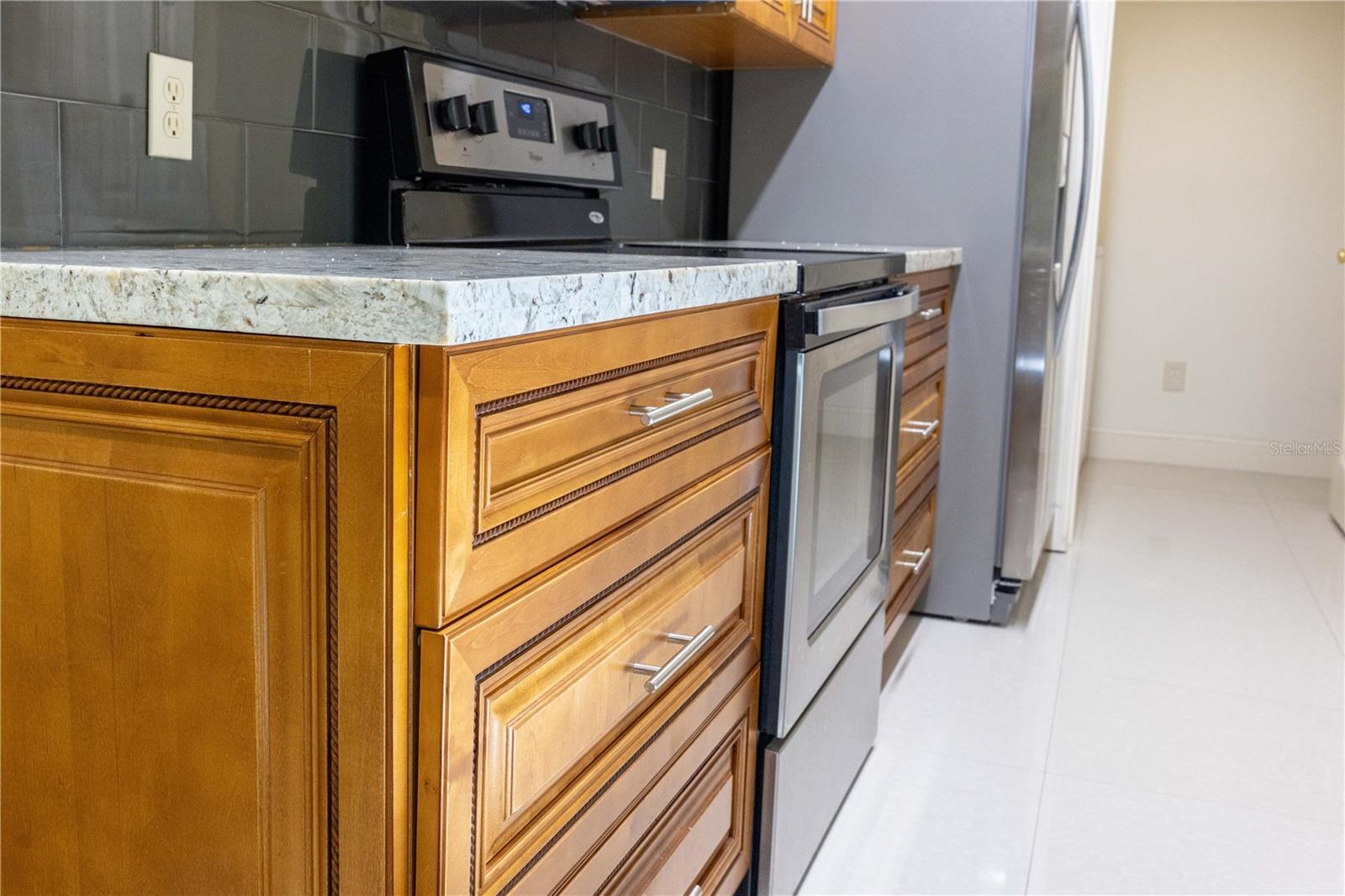 CREST/WATERFORD LAKES - Residential