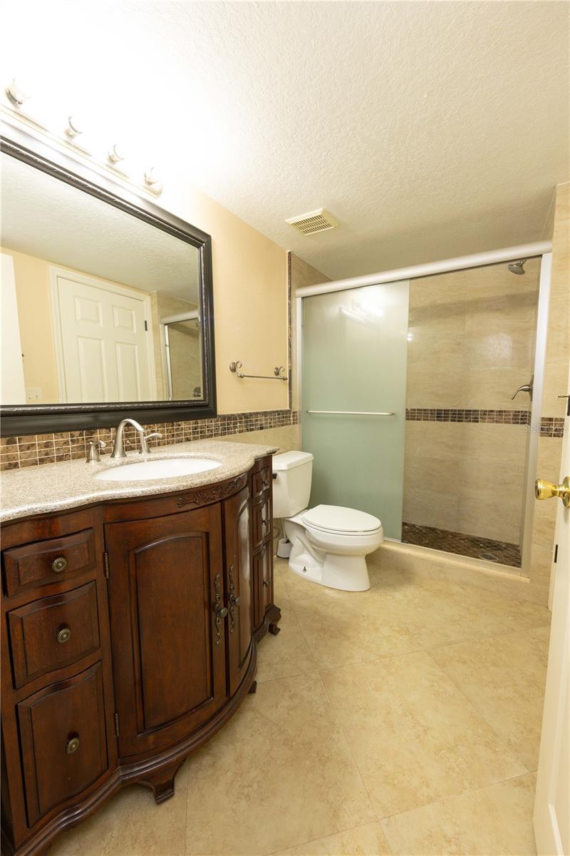 CREST/WATERFORD LAKES - Residential