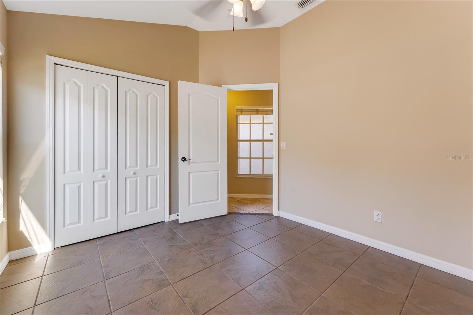 LAKE SHORE RANCH PH II B - Residential