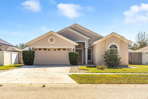 Photo of 1442 Lake Shore Ranch Drive, Seffner, FL 33584 (MLS # TB8444849)