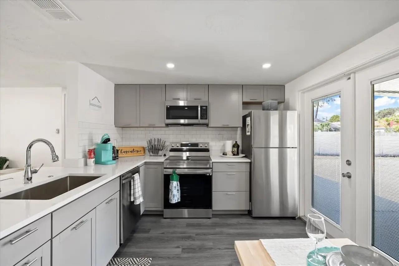 SUN HAVEN - Residential Lease