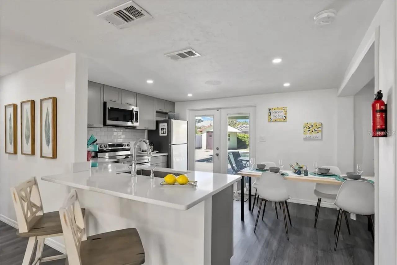 SUN HAVEN - Residential Lease