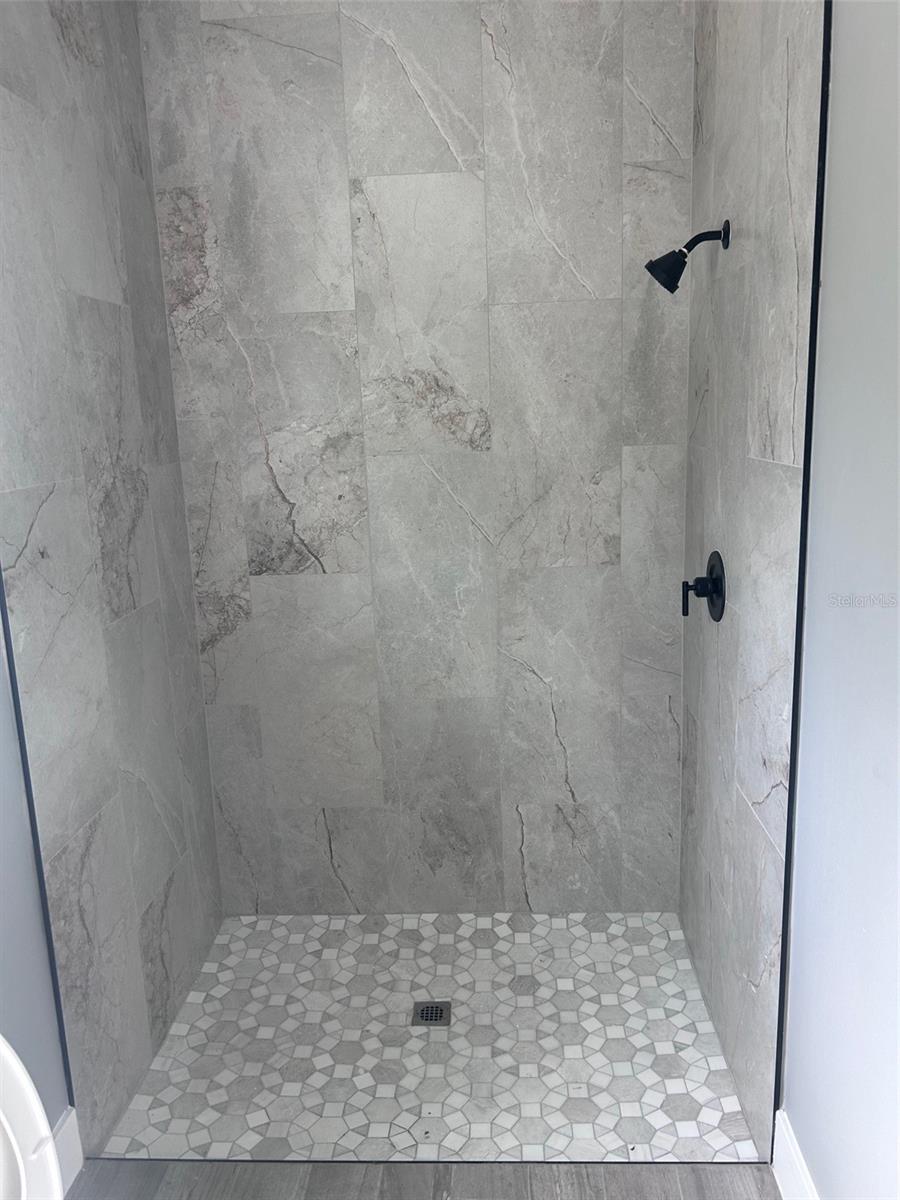 COLEE 18-17-34 - Residential