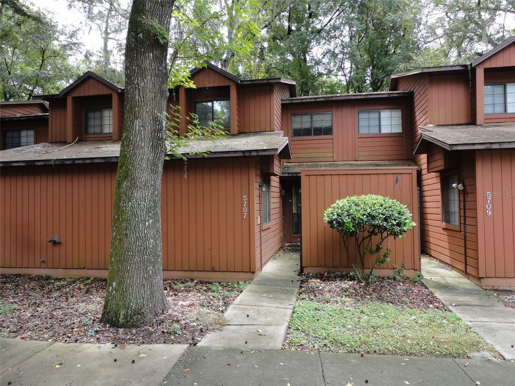 Photo of 5707 SW 10th Place, Gainesville, FL 32607 (MLS # GC539234)