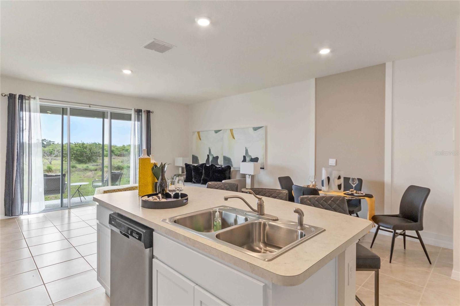 THOMPSON GROVE - Residential