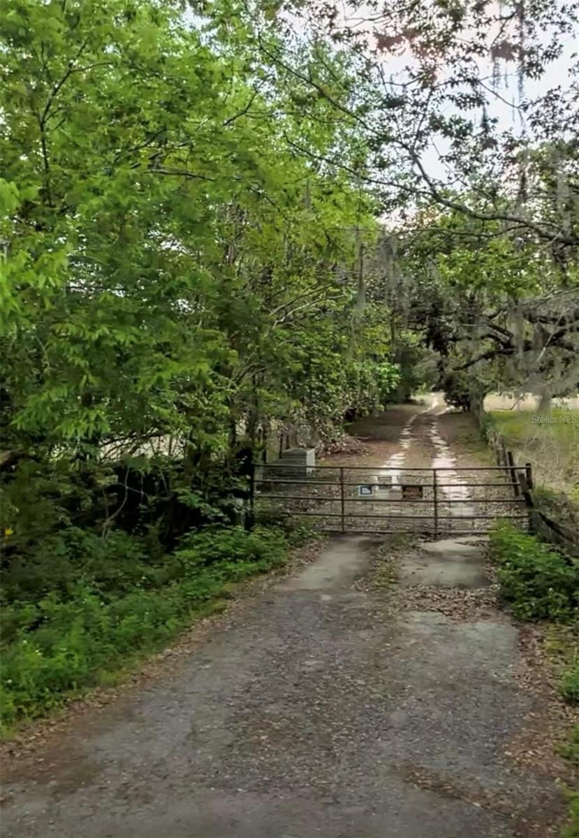 Photo of 3230 Saturn Road, Brooksville, FL 34604 (MLS # TB8543826)