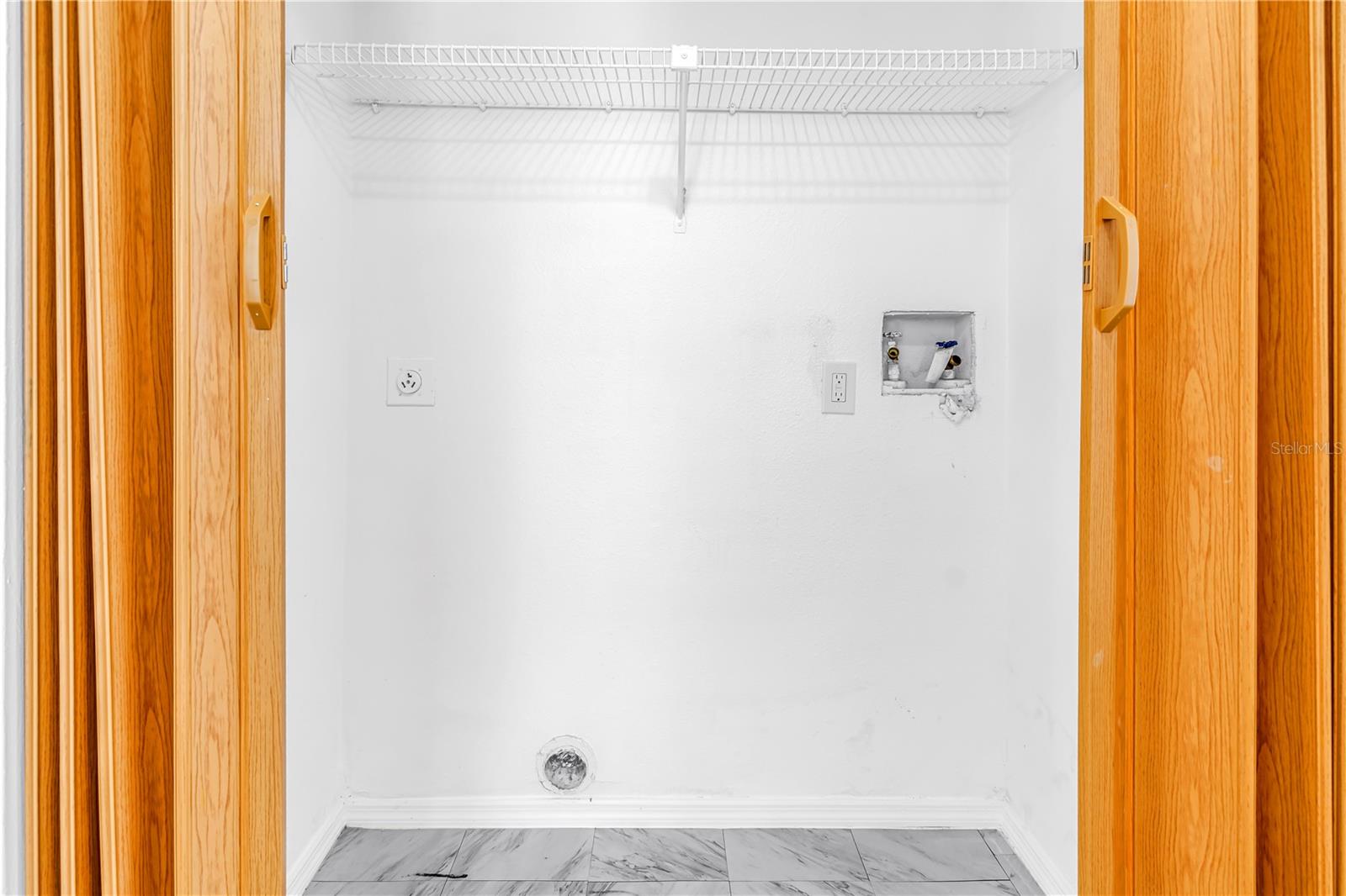 WINDJAMMER CONDO - Residential Lease