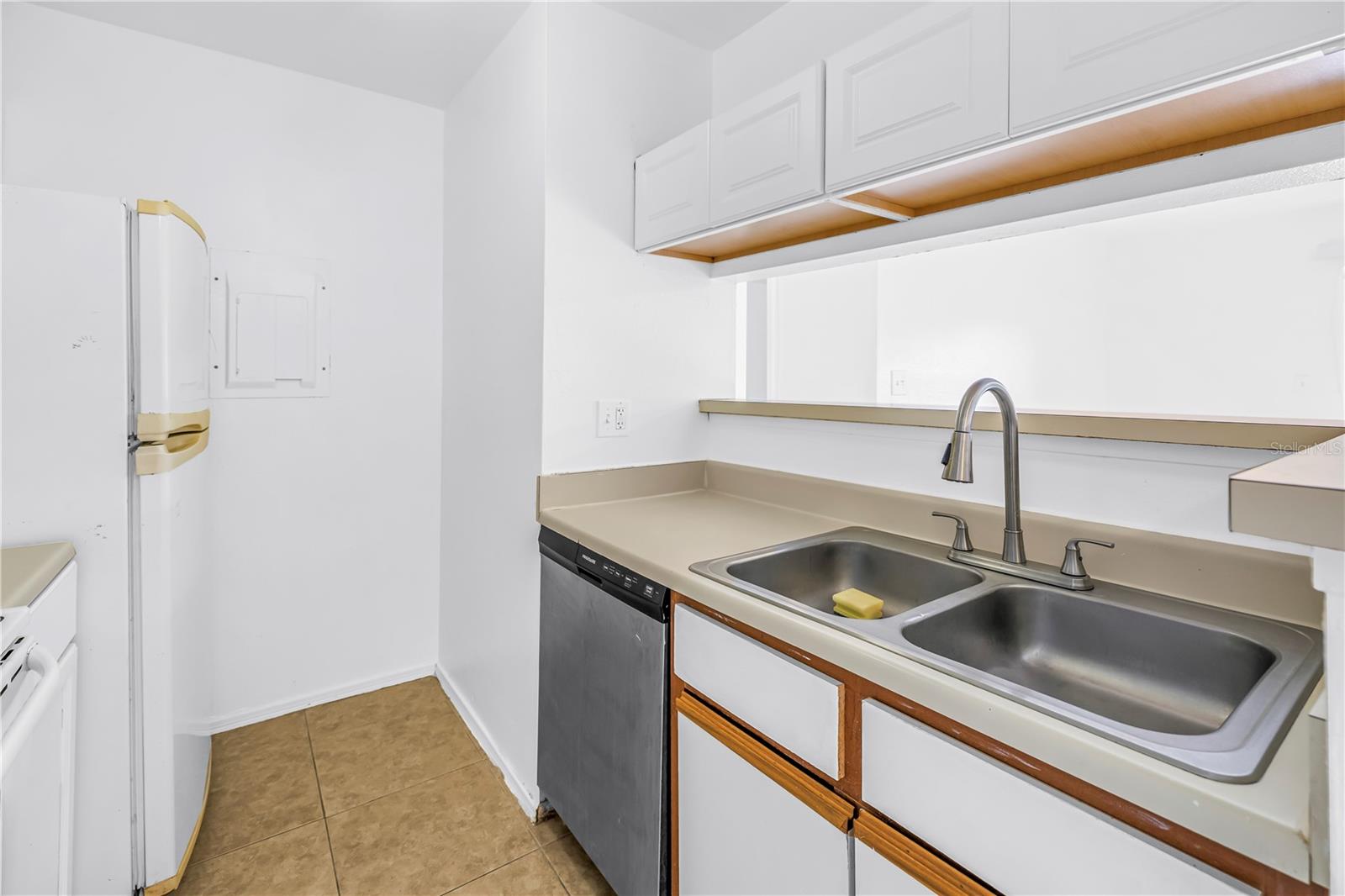 WINDJAMMER CONDO - Residential Lease