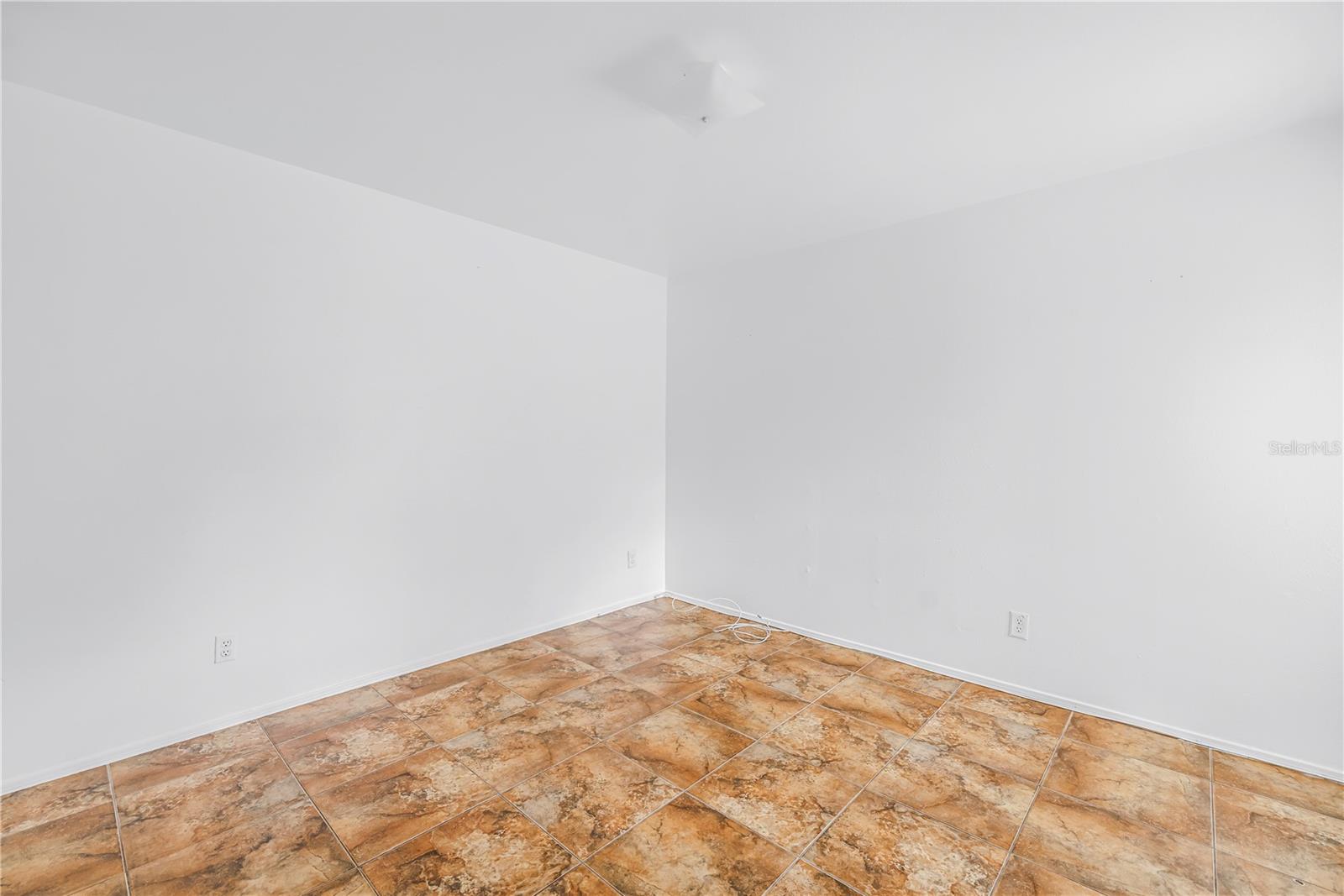 WINDJAMMER CONDO - Residential Lease