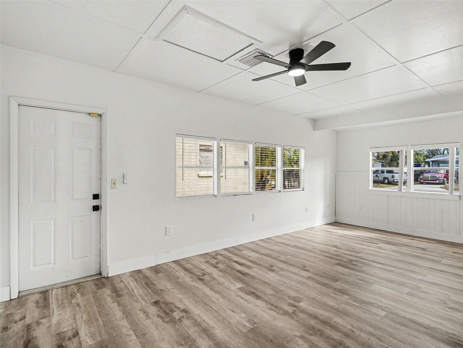 GRANDE VILLA ESTATES - Residential