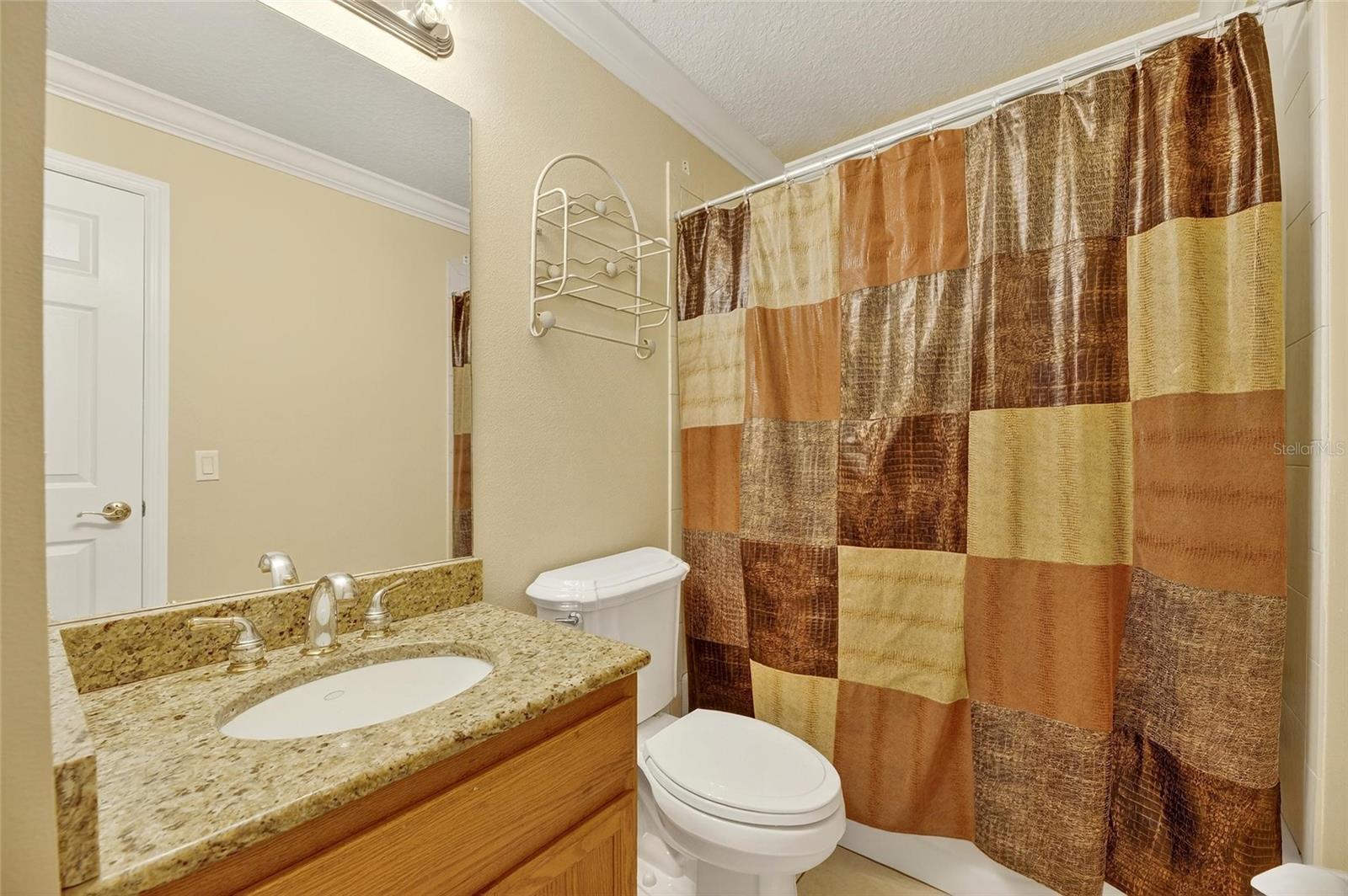 YARDARM CONDO PH I - Residential