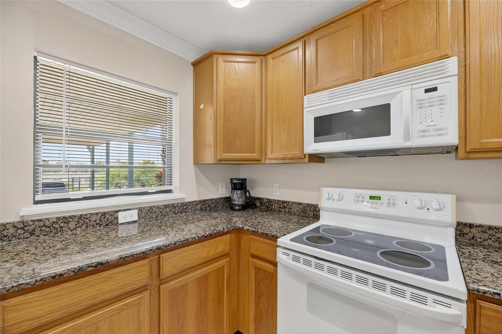 YARDARM CONDO PH I - Residential