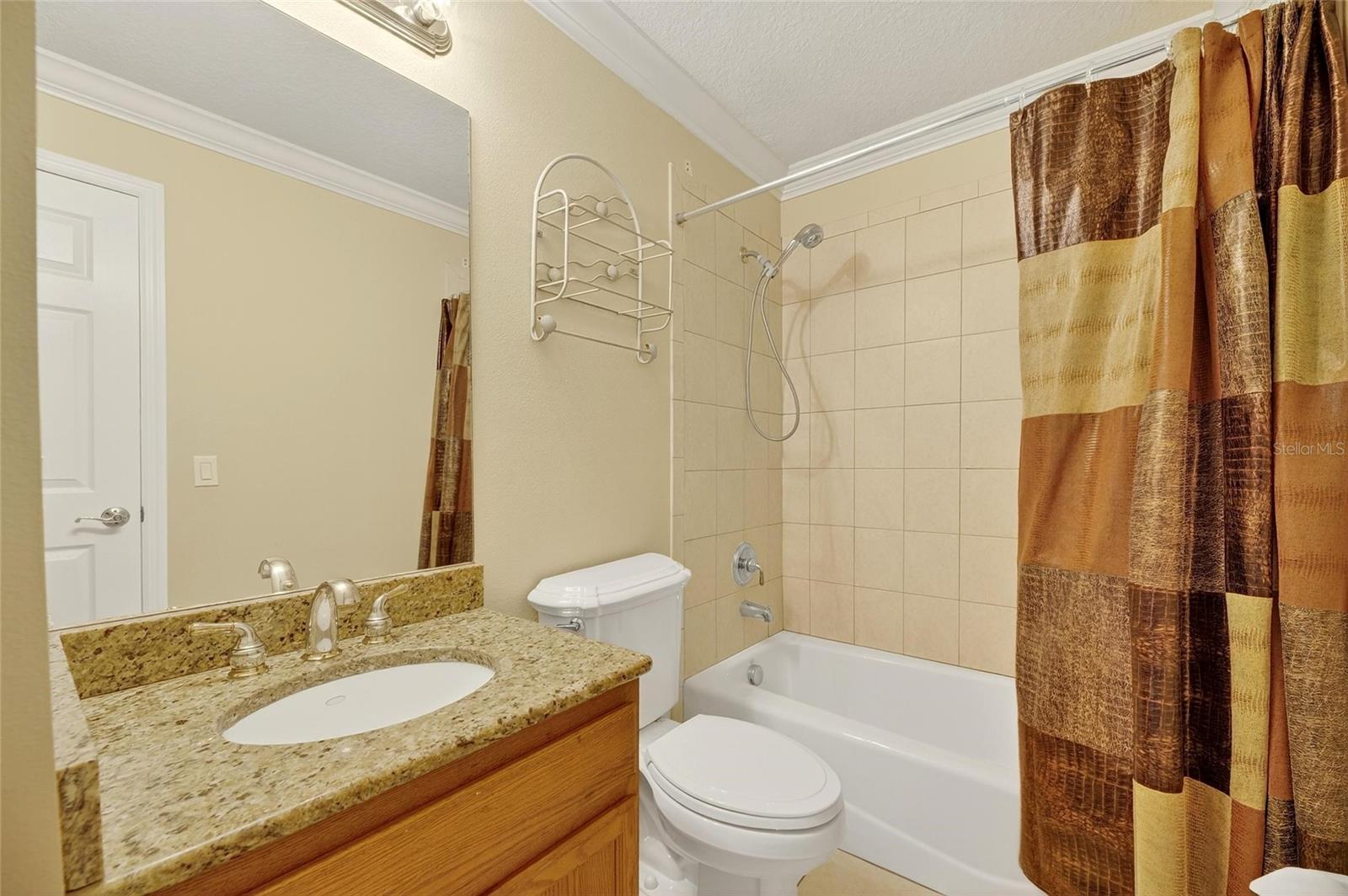 YARDARM CONDO PH I - Residential