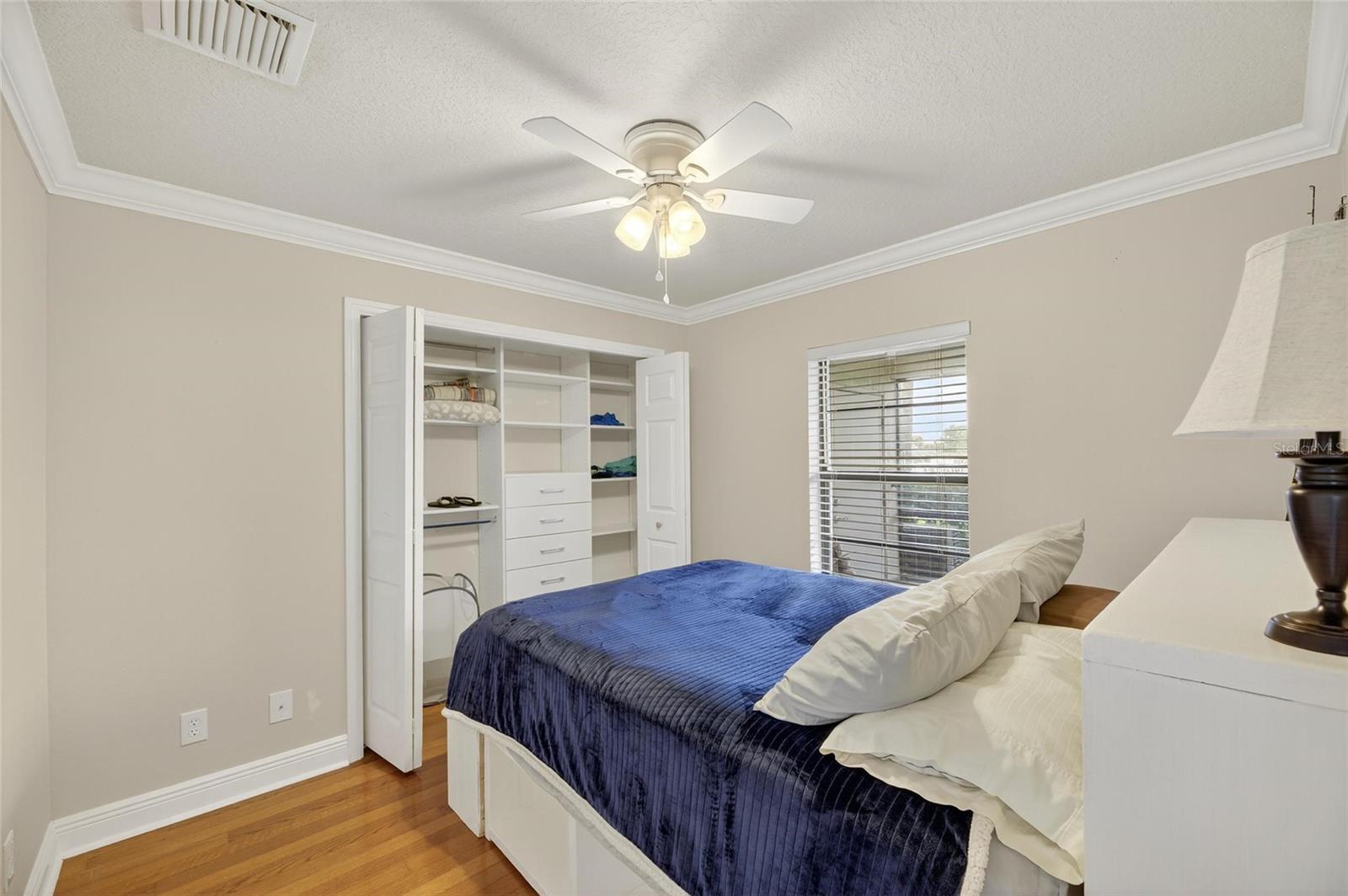 YARDARM CONDO PH I - Residential