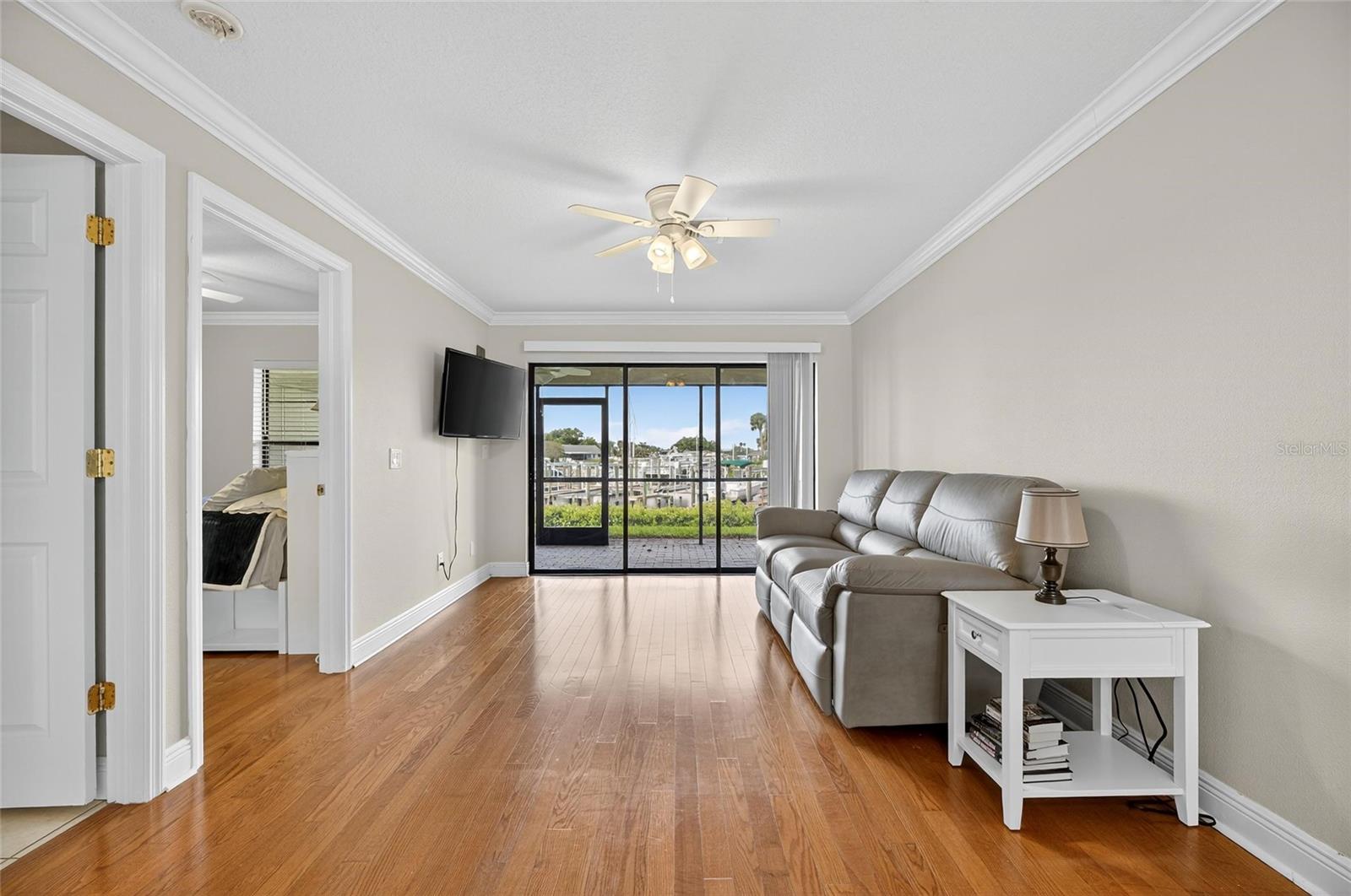 YARDARM CONDO PH I - Residential