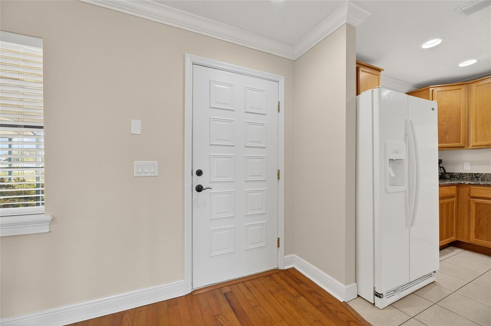 YARDARM CONDO PH I - Residential
