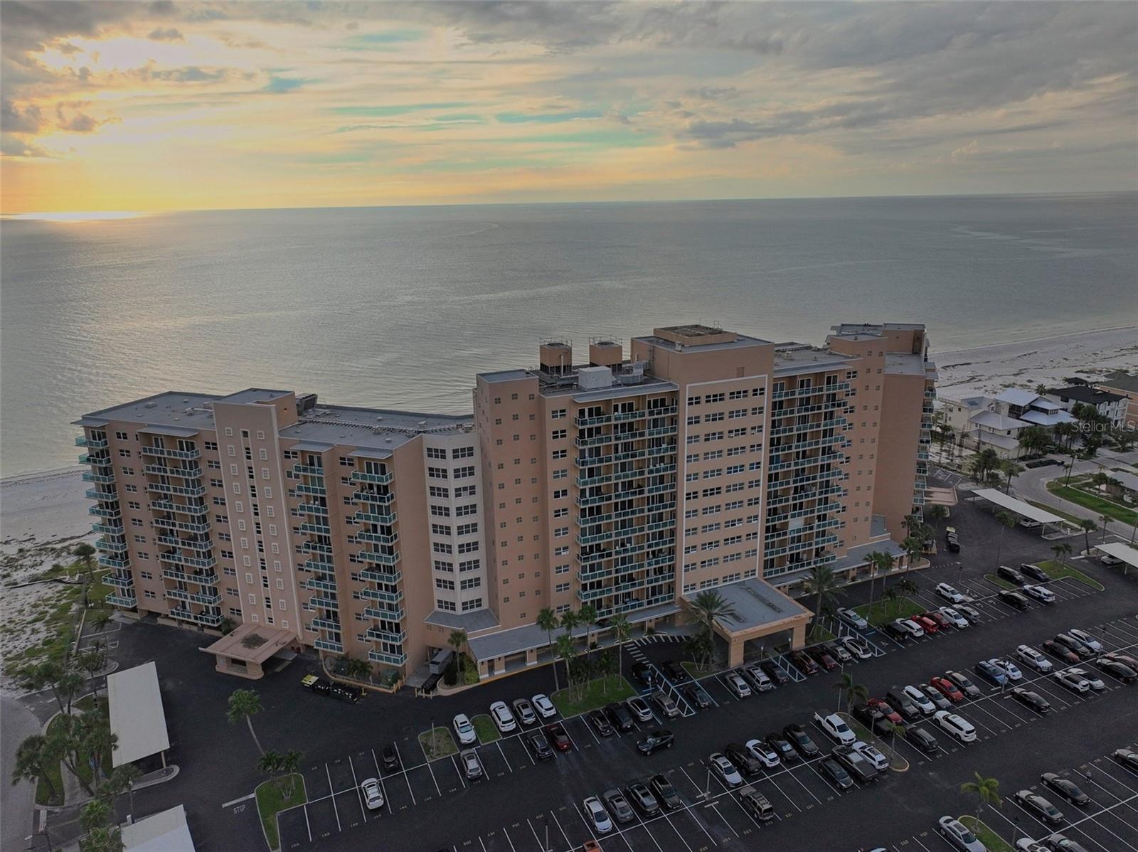 REGATTA BEACH CLUB CONDO - Residential