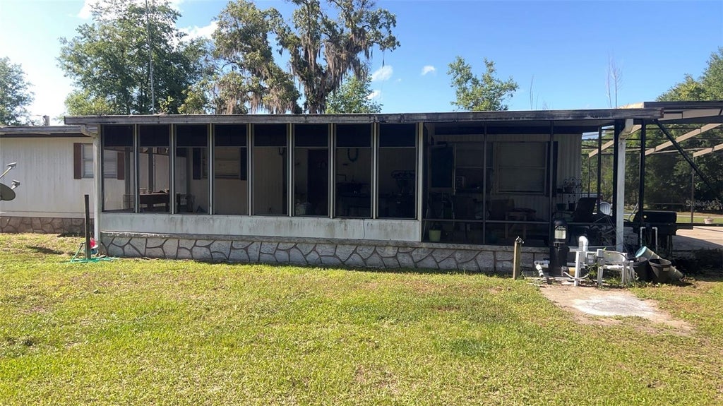 Photo of 9401 NE 41st Court, Anthony, FL 32617 (MLS # K4903569)