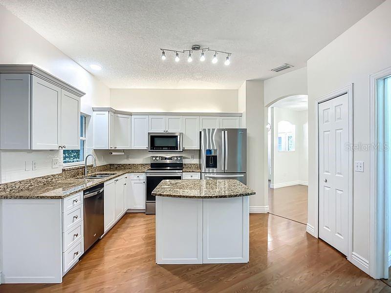 MILL CREEK PH IV - Residential