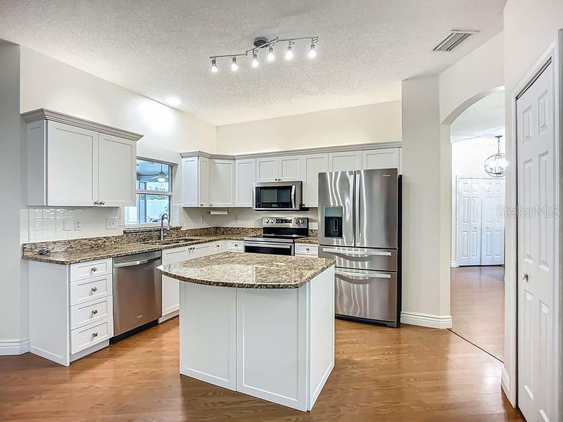 MILL CREEK PH IV - Residential