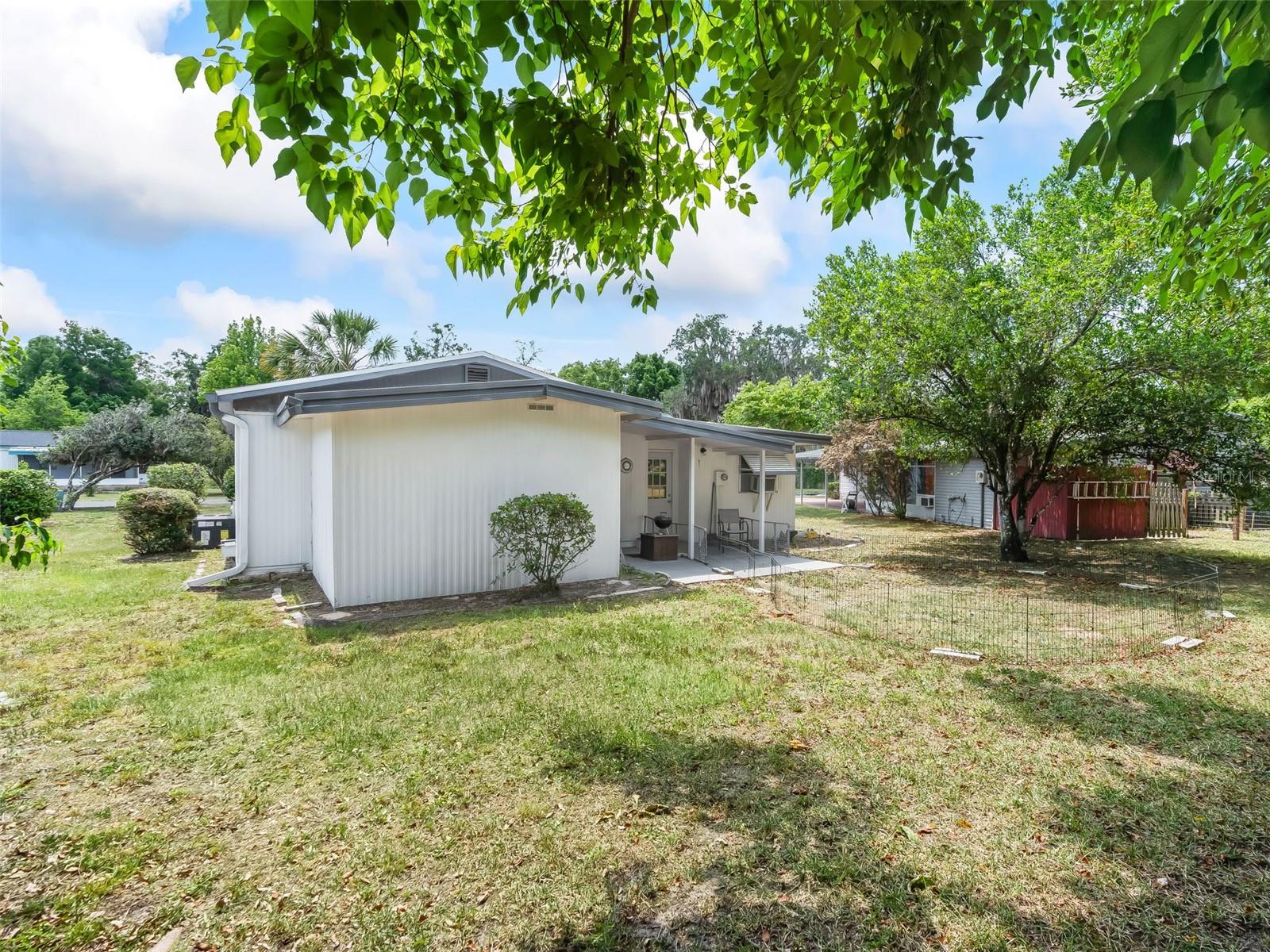 OAK PARK VILLAGE - Residential