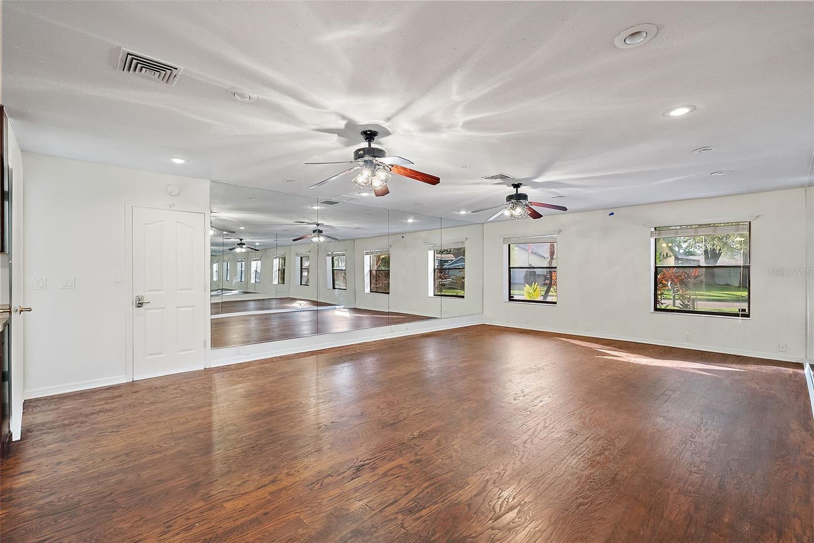 TARPON WOODS 4TH ADD - Residential